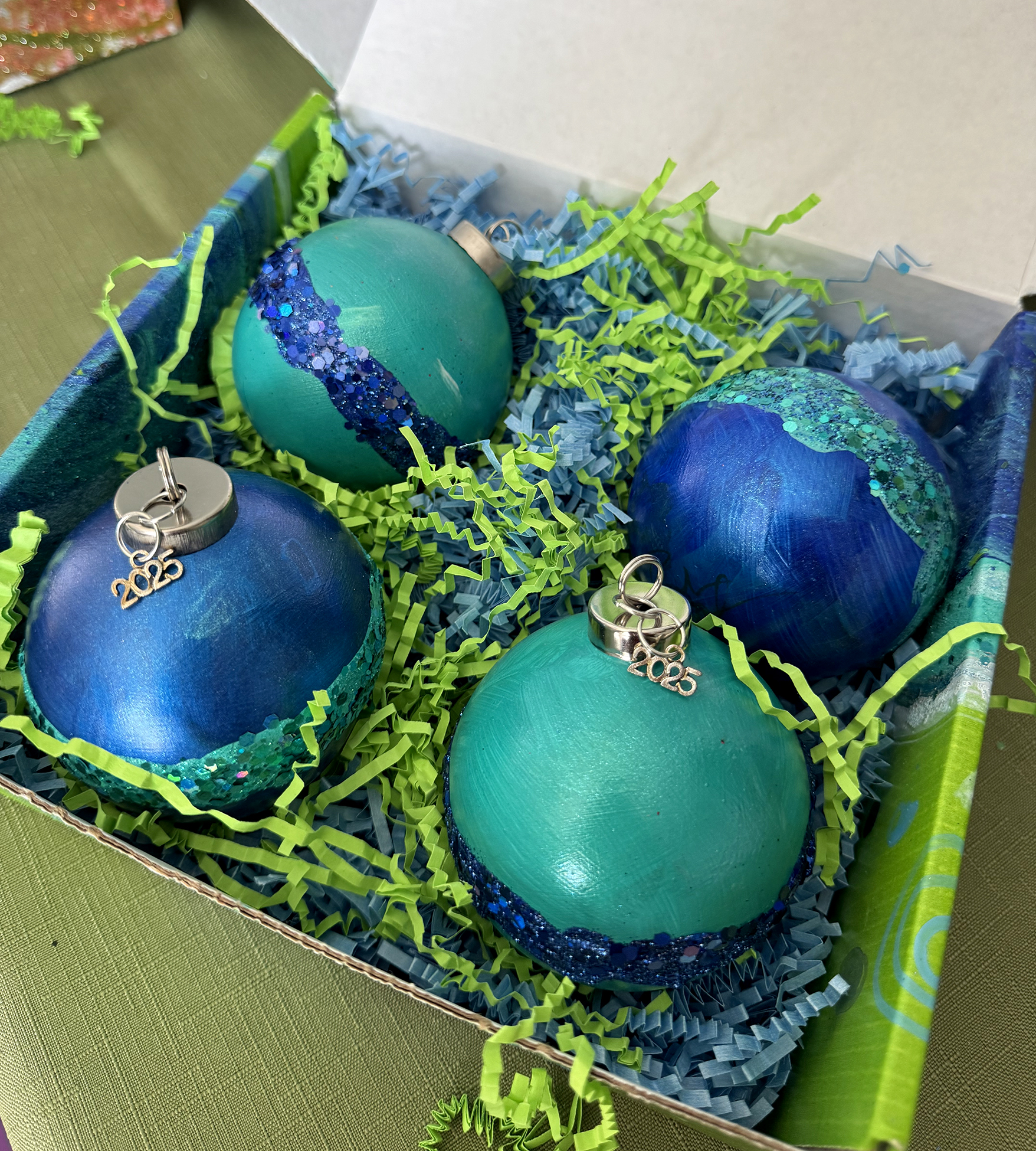 25BlueTealOrnaments no sig, ©Dawn South