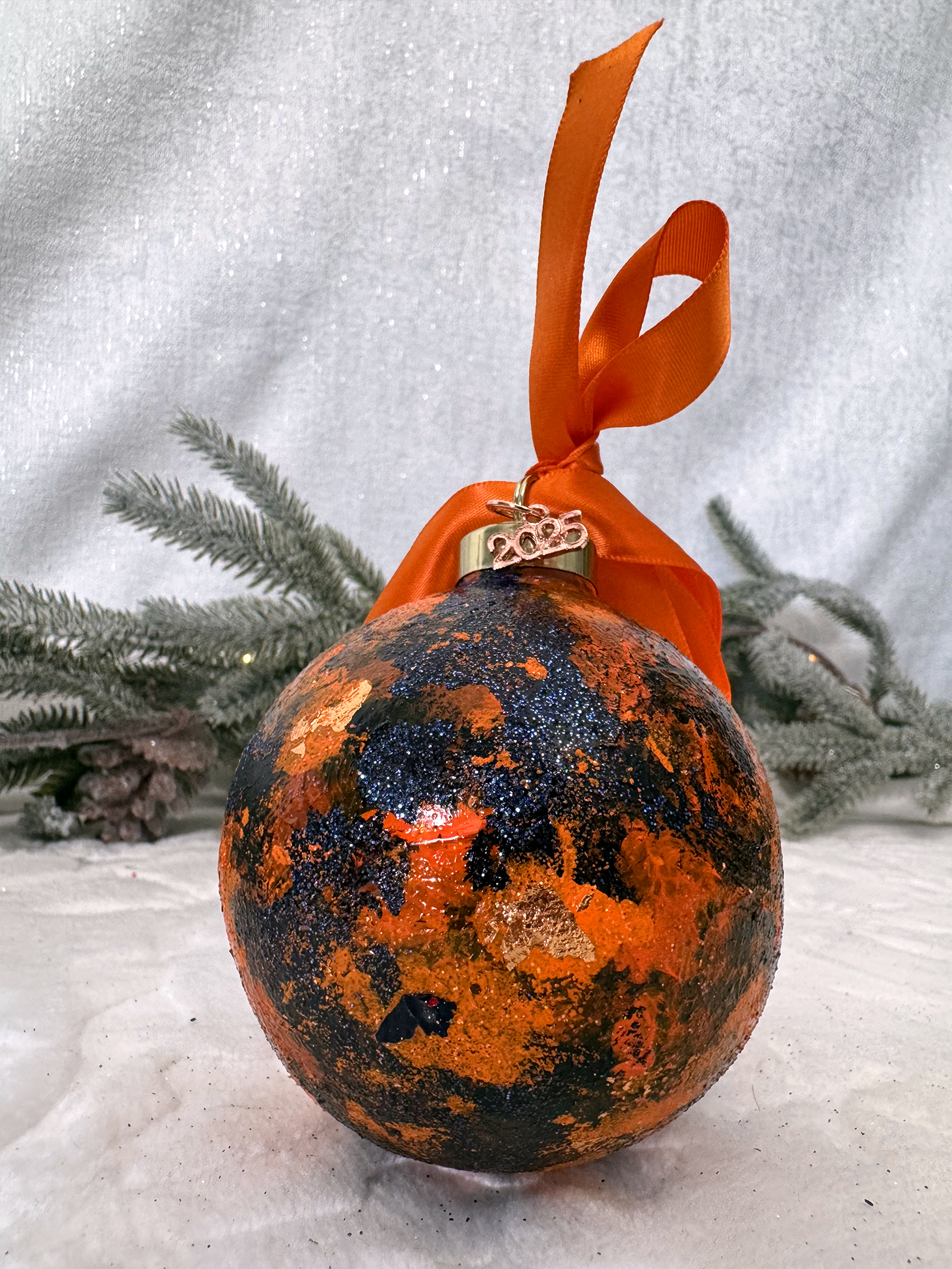 Auburn Confetti Ornament, ©Dawn South