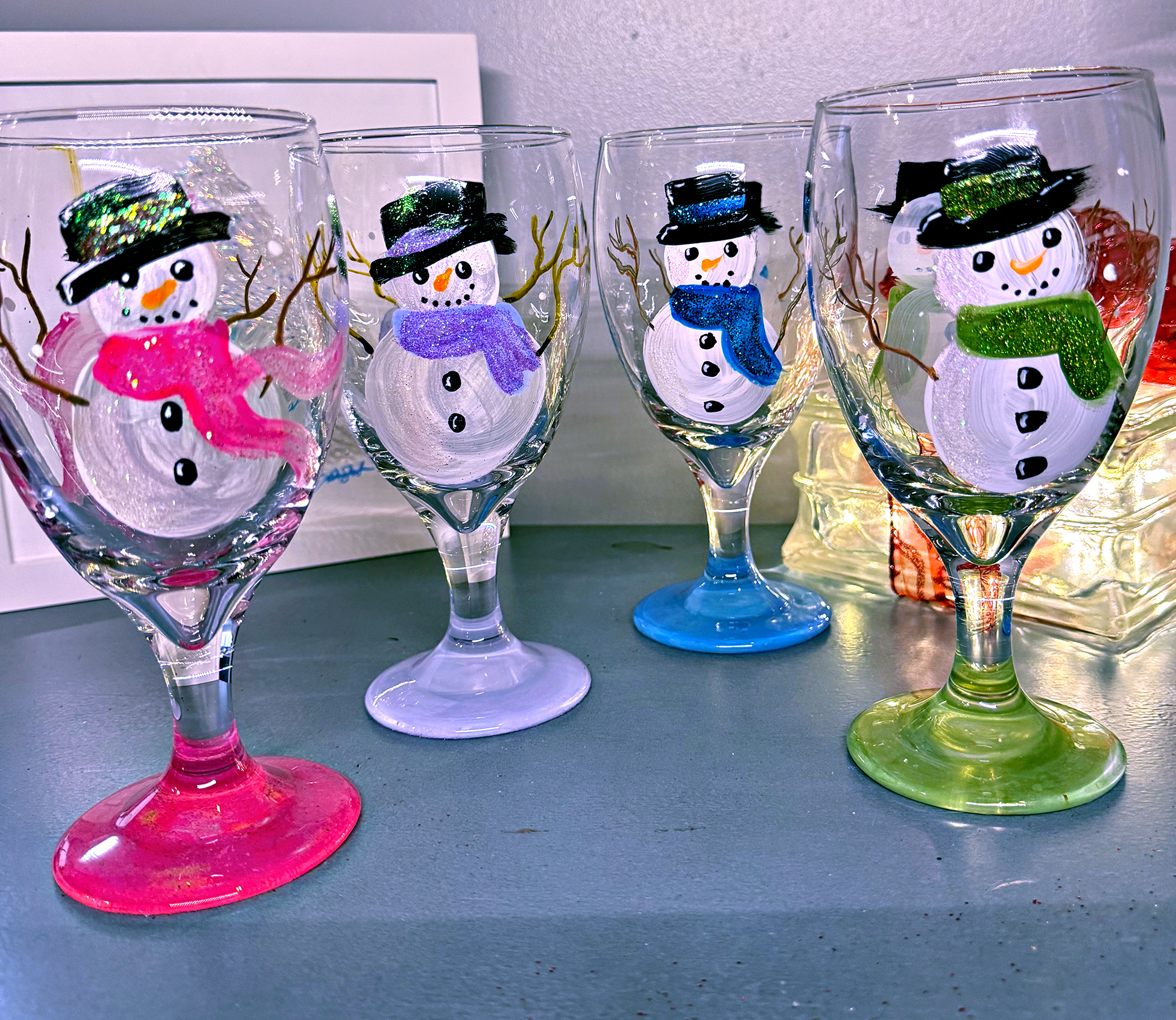 Set of 4 Pop color Snowmen glasses